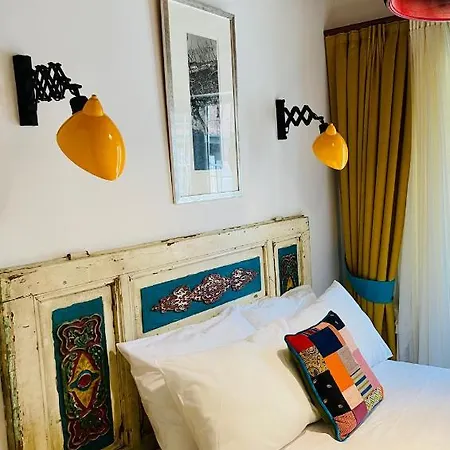 Renovated Building Classic Flats By Bttaco Appart hôtel Istambul