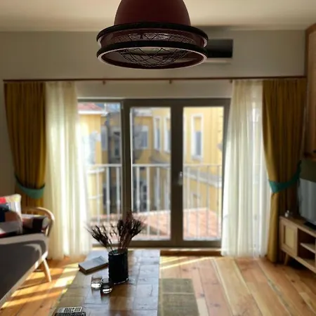 Appart hôtel Renovated Building Classic Flats By Bttaco