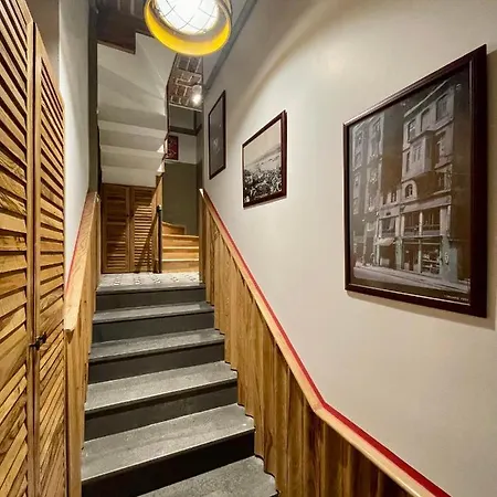 Renovated Building Classic Flats By Bttaco
