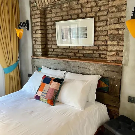 Renovated Building Classic Flats By Bttaco Aparthotel Istanbul